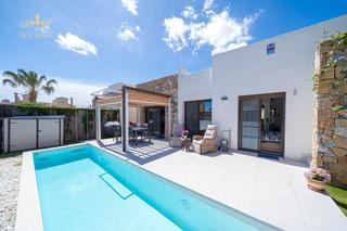 Xalet a Lomas de Cabo Roig - Los Dolses. Chalet independientes en orihuela costa