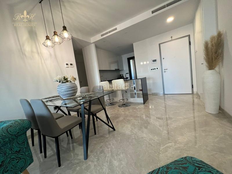 Foto a87b1284-5046-45d2-8c08-7a4339d3c95a. Lloguer pis amb aparcament piscina a Playa Poniente Benidorm