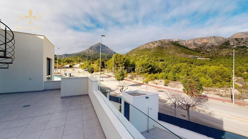 Foto 6fa86652-8a9c-4815-98e2-6e661db5bed5. Chalet  de nueva construccion en venta en Polop