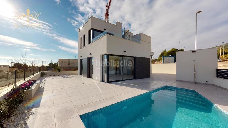 Foto a8a8279c-c4ad-46f4-9870-2acdd5923d09. Chalet  de nueva construccion en venta en Polop