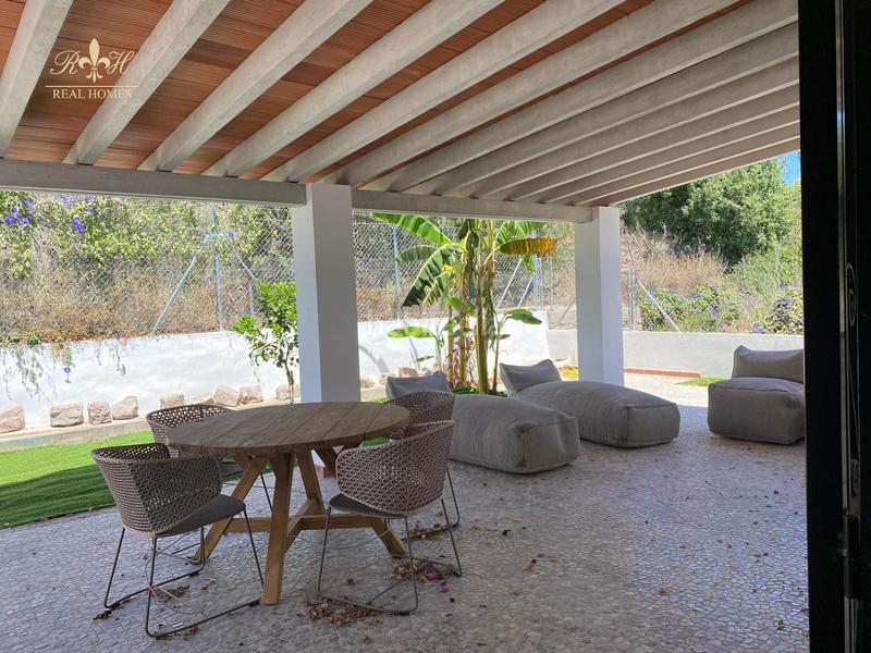 Foto 220e9632-a745-4b95-a131-3928b3429d79. Affitto chalet con parcheggio in Altea ciudad Altea