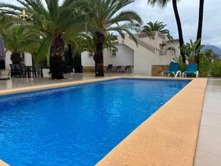 Chalet  Vega. Chalet independiente en albir