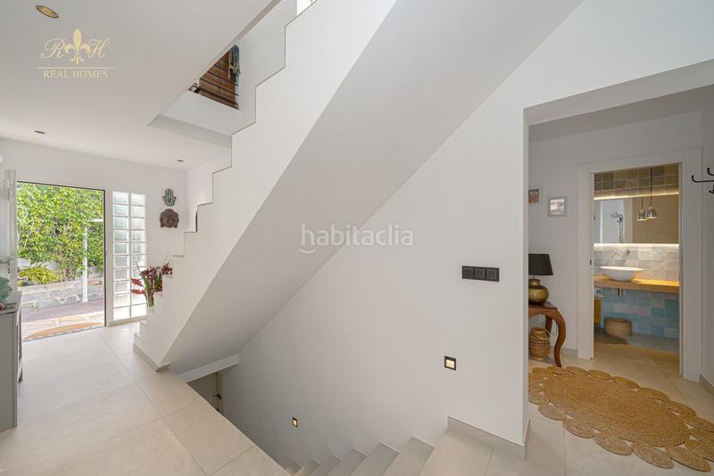 Foto 5220a352-acd2-46c2-b02c-cc077e08b49a. Maison jumelée avec chauffage parking piscine dans L´Albir Alfàs del Pi (l´)