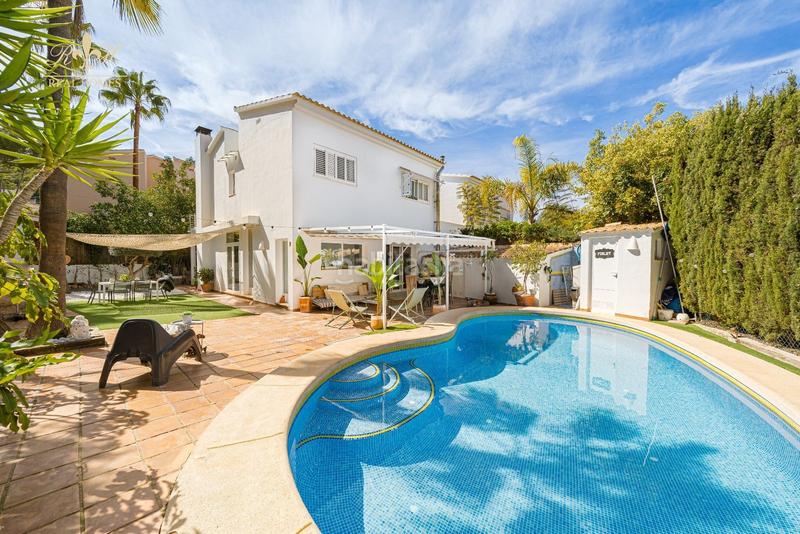 Foto d916a3ff-6e5a-46a2-a2b6-ff7d30269569. Maison jumelée avec chauffage parking piscine dans L´Albir Alfàs del Pi (l´)