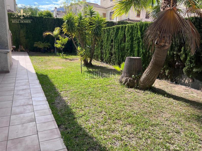 Foto f385370b-01ff-41e9-a0e9-37832cb0cd9d. Semi detached house with parking pool in Sierra Helada Benidorm