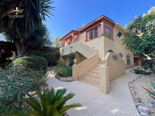 Rent Chalet  Cione. Alquiler de casa o chalet independiente