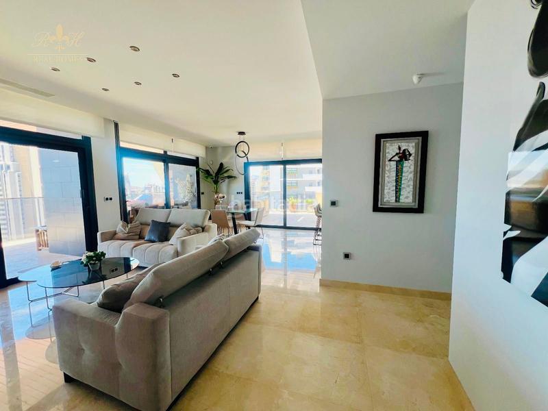 Foto 6b9dd103-ff6b-45ff-b5c4-c35dfdddae6f. Attico con riscaldamento parcheggio piscina in Playa Poniente Benidorm