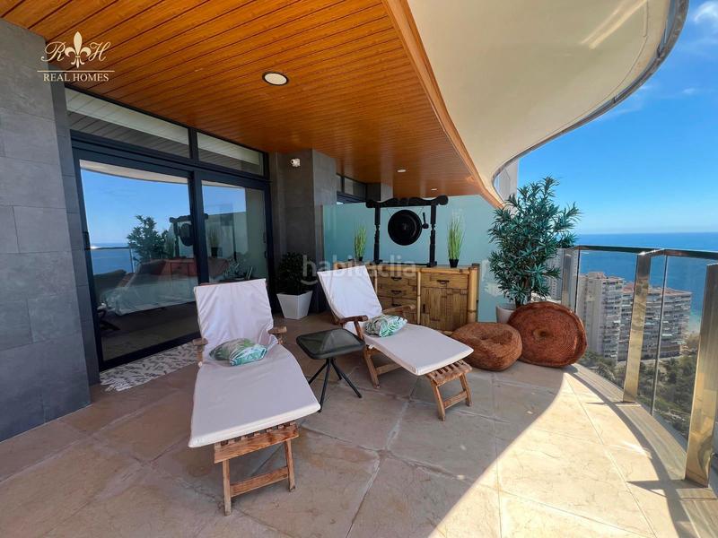 Foto ab8b99c0-cb15-421b-9c40-7ad7b1dd10c5. Attico con riscaldamento parcheggio piscina in Playa Poniente Benidorm