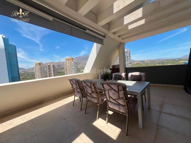 Foto c17c40cd-5900-479d-b11d-19b1b7920772. Attico con riscaldamento parcheggio piscina in Playa Poniente Benidorm