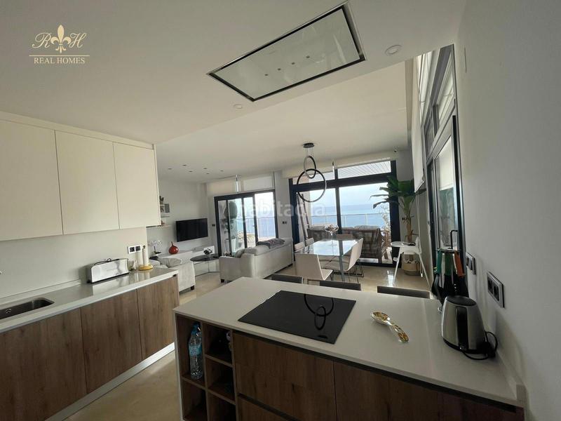 Foto c6e90d03-5379-4e09-ab7b-4432c0ab46f5. Attico con riscaldamento parcheggio piscina in Playa Poniente Benidorm