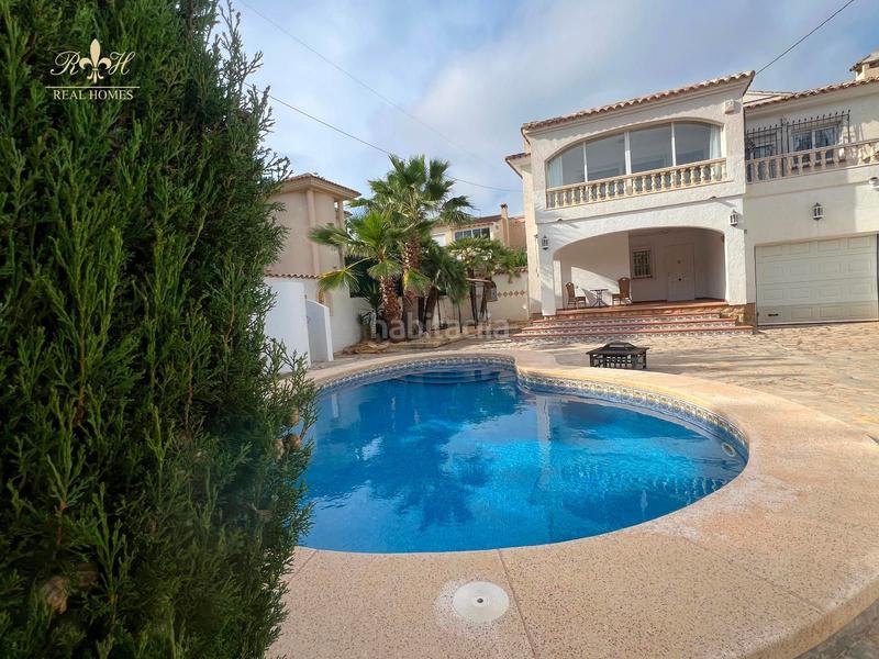 Foto d202d39e-5005-4f6f-9759-089b027d2075. Chalet con riscaldamento parcheggio piscina in L´Albir Alfàs del Pi (l´)
