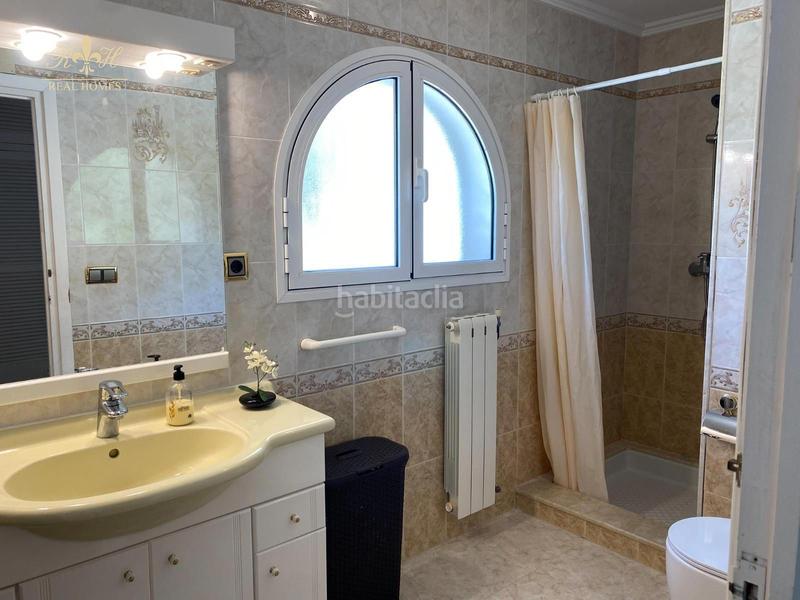 Foto 42d36281-9c0c-45c4-af81-878f4fdf7f12. Chalet avec parking piscine dans La Viña-Montemar-San Jaime Benissa