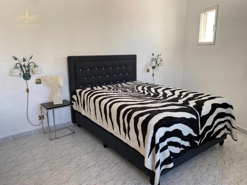 Foto 5d0e192e-ec90-4411-ae07-03bdfd4a8d86. Chalet avec parking piscine dans La Viña-Montemar-San Jaime Benissa