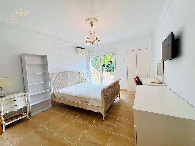 Foto 8e09b9bf-5b56-491b-a3ff-d90e68f8eb13. Affitto chalet con riscaldamento parcheggio piscina in Altea