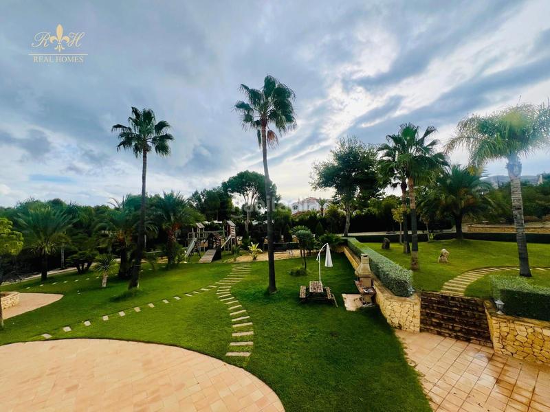 Foto a3e81a85-6896-4d92-8cba-7924cdd29006. Affitto chalet con riscaldamento parcheggio piscina in Altea