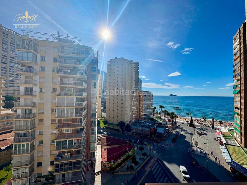 Foto 46de13df-b4fa-4bcc-9eed-87da0238630f. Àtic amb aparcament a Playa Poniente Benidorm