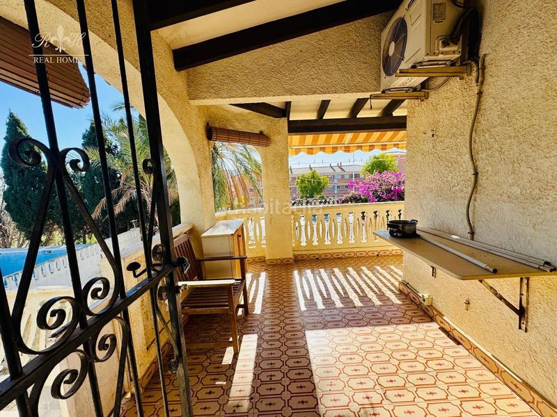 Foto f0792545-6f37-434b-9b17-f024e318d5fa. Chalet mit parking pool in Pueblo-Ubanizaciones Alfàs del Pi (l´)