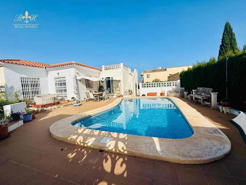 Foto fb55c1e9-c39d-4026-8d46-d91d019ad8ec. Chalet  la nucia venta en El Tossal-Bello Horizonte Nucia (la)