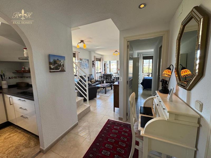 Foto 5b192e76-18dd-4e71-8324-5f7f543d4d2b. Duplex con riscaldamento parcheggio piscina in L´Albir Alfàs del Pi (l´)