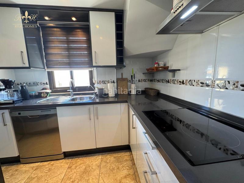 Foto 9f47118d-3631-4c2d-aa3d-b1e29d4531a1. Duplex con riscaldamento parcheggio piscina in L´Albir Alfàs del Pi (l´)