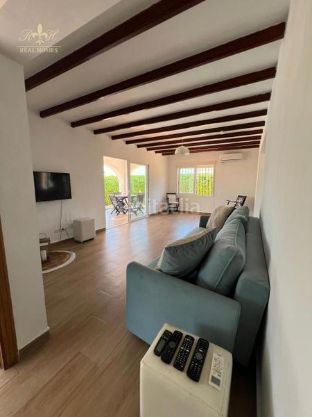 Foto e93afb65-d4a5-4db7-a315-a8d649342450. Alquiler chalet  independiente en alquiler de larga estancia para todo el año en Alfàs del Pi (l´)