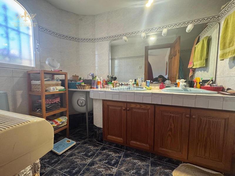 Foto 934c10a4-6f2b-4ee8-b0d7-64258cbe6d2b. Xalet amb calefacció aparcament piscina a L´Albir Alfàs del Pi (l´)