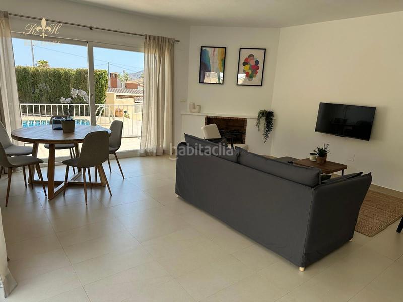 Foto 1b5bfe0e-c49e-4ec0-9993-bfc48017baf5. Affitto casa a schiera con parcheggio piscina in Escandinavia-Cautivador Alfàs del Pi (l´)