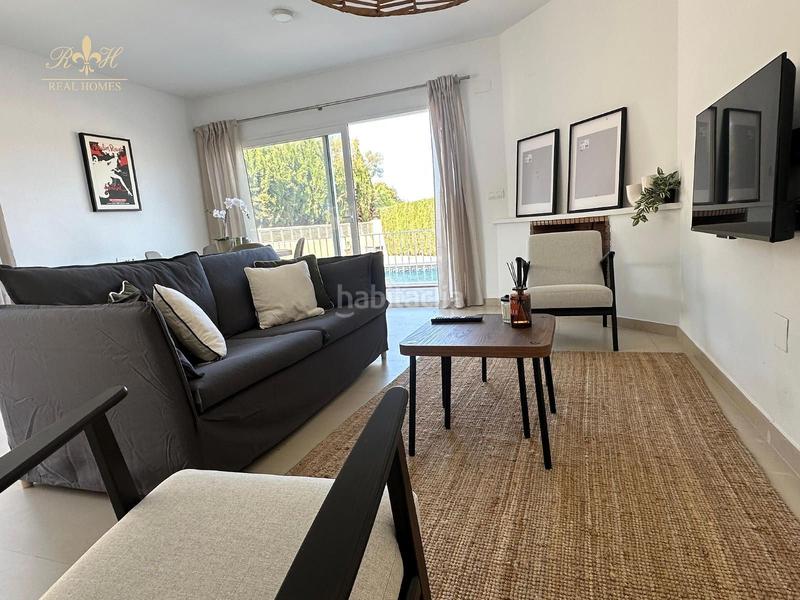 Foto 6ac5bd16-22dd-45e7-ac61-df4fe3eb5f3d. Lloguer casa adossada amb aparcament piscina a Escandinavia-Cautivador Alfàs del Pi (l´)