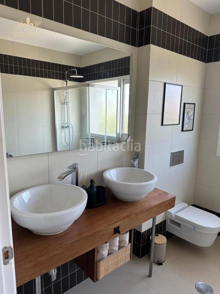 Foto 6d69b6a8-58f0-4b5f-bff7-d7caca225be7. Location maison jumelée avec parking piscine dans Escandinavia-Cautivador Alfàs del Pi (l´)