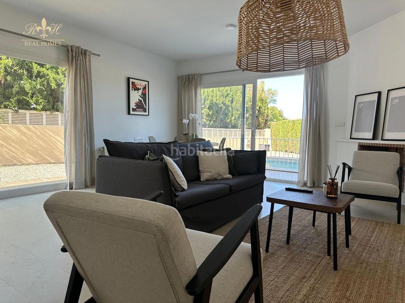 Foto 2498bab7-66fe-4e8c-adb3-6b23dfcf1d1e. Miete reihenhaus mit parking pool in Escandinavia-Cautivador Alfàs del Pi (l´)