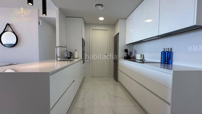 Foto 01a76863-2959-4e75-a851-aeed12d3dab3. Pis amb calefacció aparcament piscina a Playa Poniente Benidorm