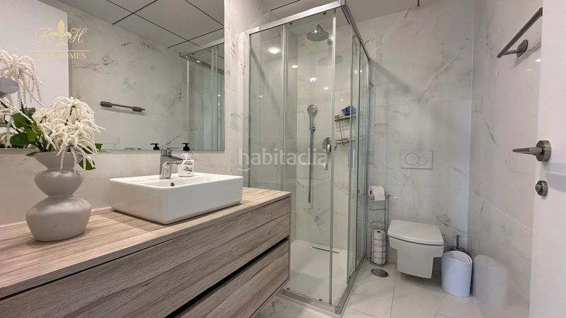 Foto be81973f-993d-4524-a577-0579ea975226. Pis amb calefacció aparcament piscina a Playa Poniente Benidorm