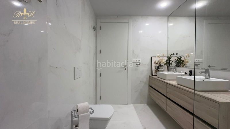 Foto c13e4d2d-c1de-4093-b6ad-33bcef783118. Pis amb calefacció aparcament piscina a Playa Poniente Benidorm