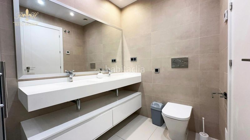 Foto 159dd278-1b2c-4327-8e65-29fe263dac7a. Pis amb calefacció aparcament piscina a Playa Poniente Benidorm