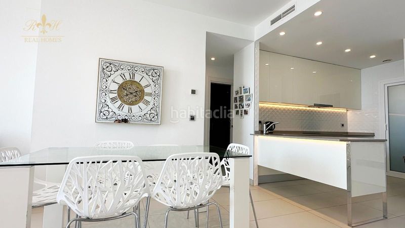 Foto 8590cdd2-5665-44aa-a2f6-29659ed8d247. Pis amb calefacció aparcament piscina a Playa Poniente Benidorm