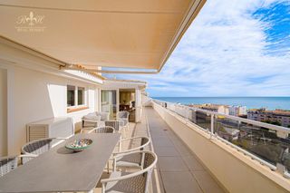 Àtic  N/a. Ático exclusivo en altea con vistas panorámicas al mar y especta