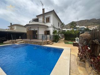 Chalet  N/a. Exclusiva villa en finestrat con piscina privada y zona chillout