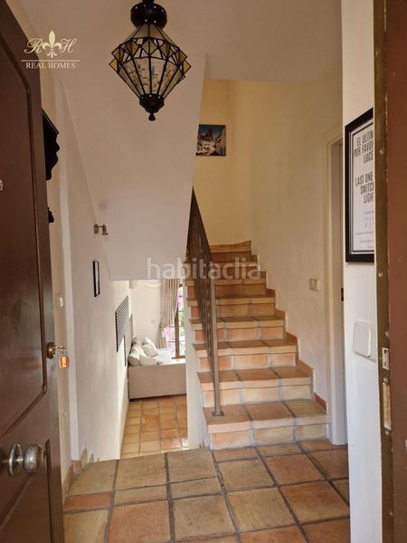 Foto d1732c30-af41-45e8-bf6e-21d09c03f8de. Casa adossada amb piscina a Golf Bahía Finestrat