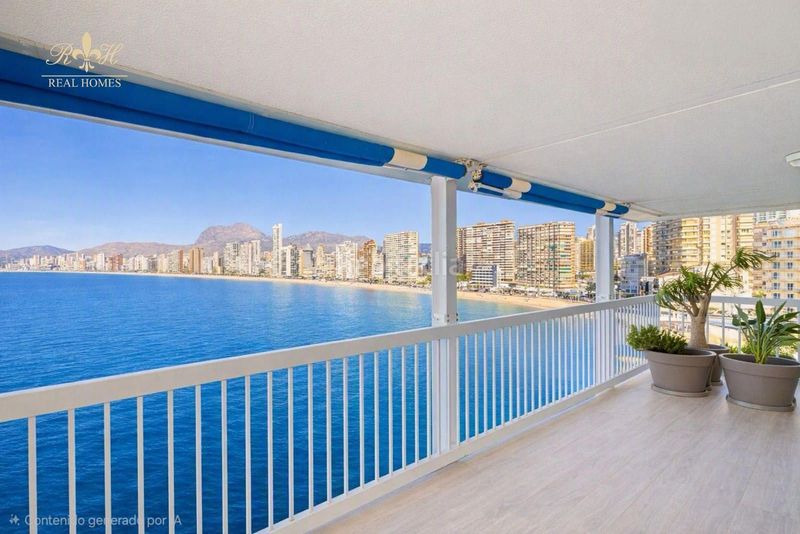 Foto bf6d1241-70bb-4039-946e-8e1e4d961d2d. Pis amb aparcament piscina a Playa Levante Benidorm