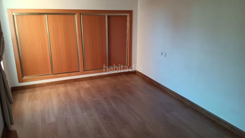 Foto 2a57c728-2a0e-44ad-94f4-8143b5cc4cf8. Àtic amb calefacció aparcament a La Flota Murcia