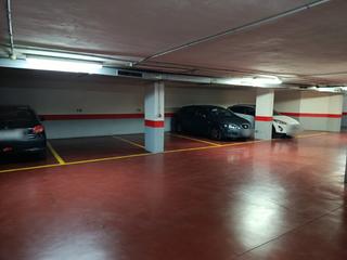 Parking coche en El Carmen