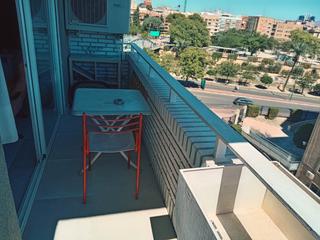 Lloguer Pis a El Carmen. Piso en alquiler en bº del carmen