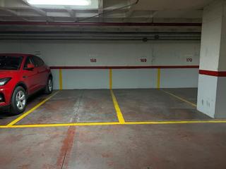 Lloguer Aparcament cotxe a El Carmen. Plaza de garaje en alquiler en bº del carmen / infante