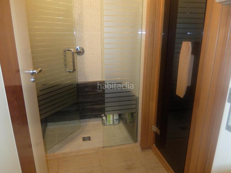 Foto 521a255d-af5d-40f3-afc2-aba2c568b86d. Local commercial dans Nueva España Madrid