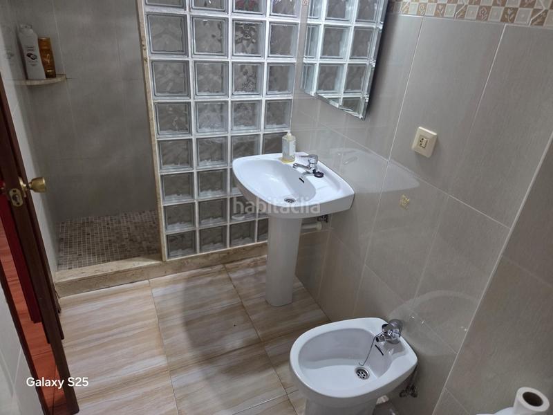 Foto 1dce6500-a40e-44e4-b4e0-2520a125506b. Piso  muy amplio cerca del mercadona del centro. incluye salón, cocina, 4 dormitorios, 2 baños, terraza, lavadero y parking en Benicarló