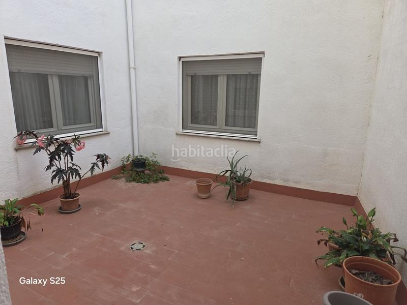 Foto a47cef3b-9d07-4a6e-b459-f0462e352bd2. Piso  muy amplio cerca del mercadona del centro. incluye salón, cocina, 4 dormitorios, 2 baños, terraza, lavadero y parking en Benicarló