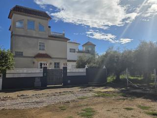 Haus in Papa Luna - Platja del Gurugú. Chalet enorme a pocos en zona de avenida papa luna