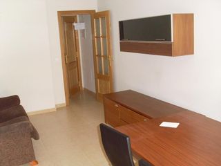 Location Appartement à Pueblo. Piso céntrico  de alquiler anual. cuenta con salón con cocina am