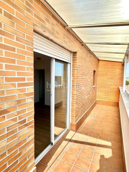 Foto 7f401b4c-b773-45c3-8463-03bc3569d5f4. Duplex avec parking piscine dans La Ermita Parla