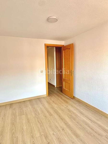 Foto 86a3a496-a34f-4ae7-b2bc-1814a285a424. Duplex avec parking piscine dans La Ermita Parla